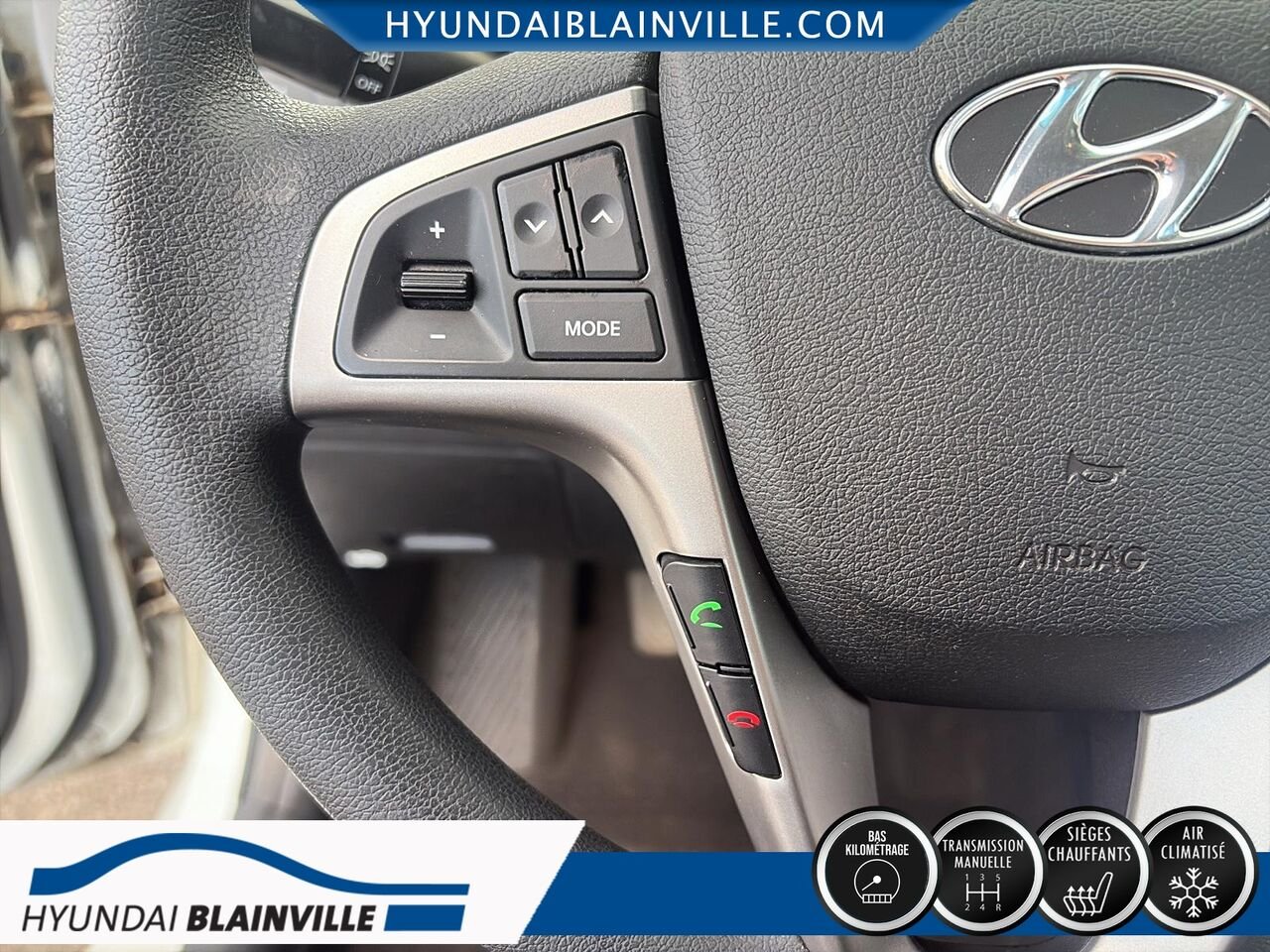 2017 Hyundai Accent White Blainville - photo #15