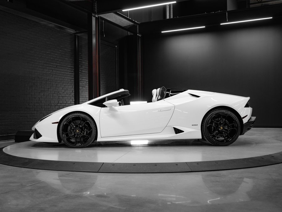 2018 Lamborghini Huracan 2018 White