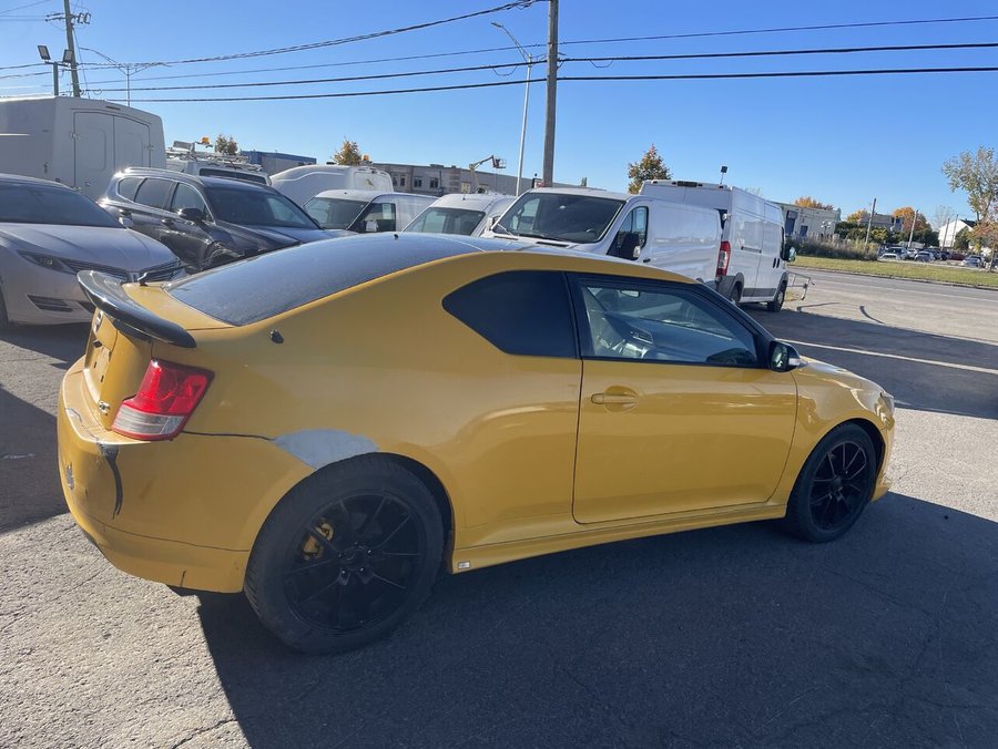 Scion tC 2 portes, boîte automatique 2012 Jaune
