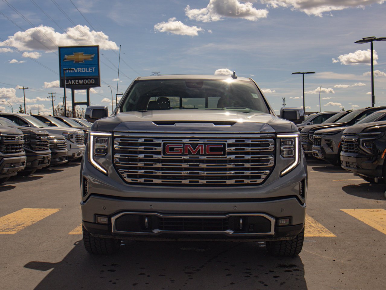 2025 GMC Sierra 1500 4WD Crew Cab 147 Denali Grey Sherwood Park - photo #2