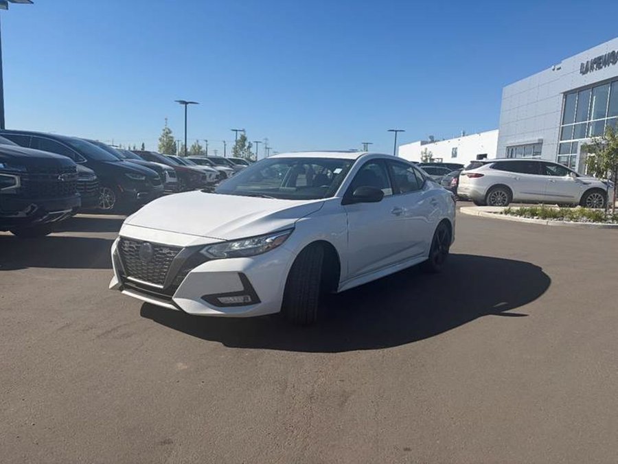2021 Nissan Sentra SR 2.0L | Power Sunroof White