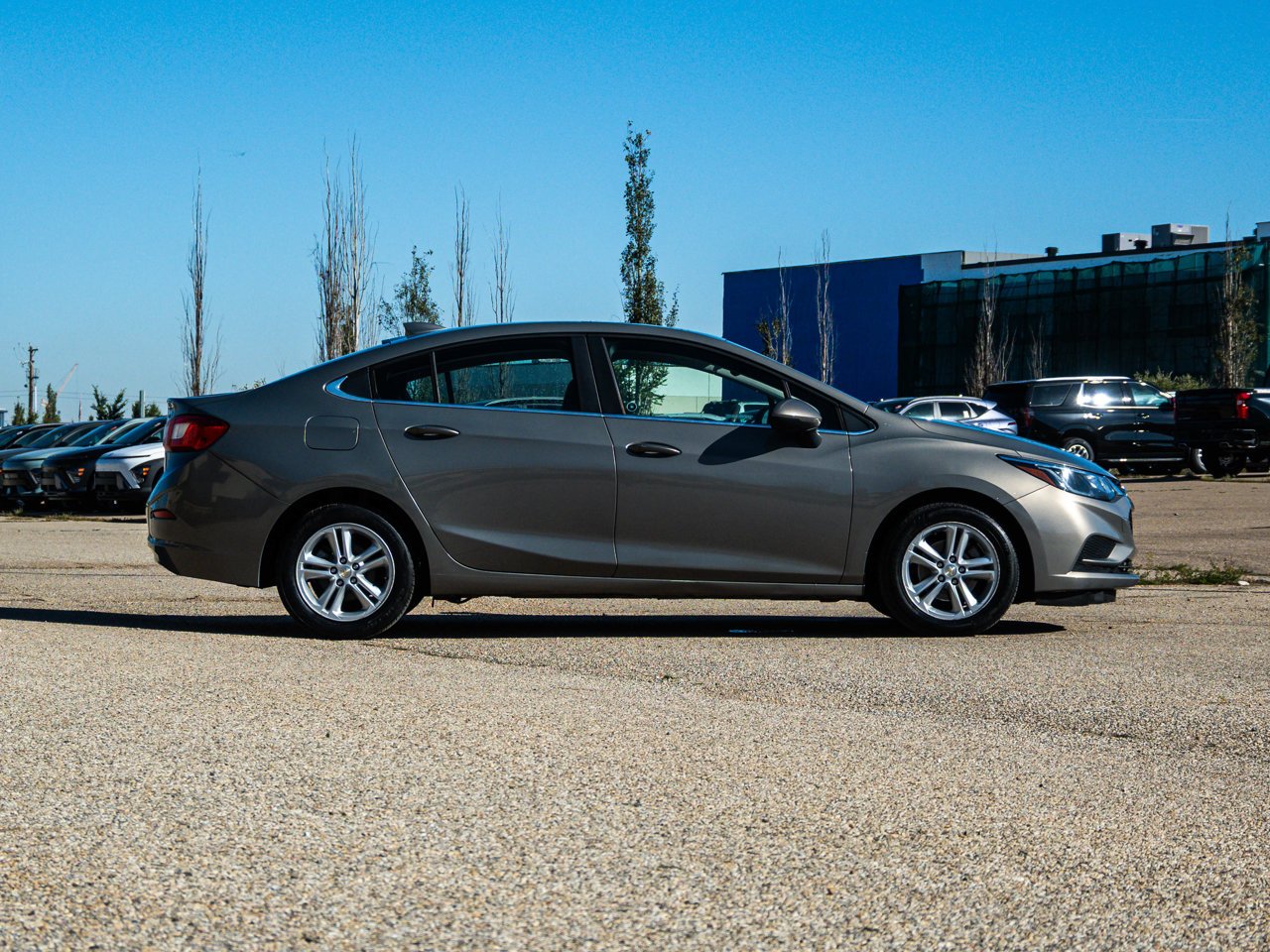 2017 Chevrolet Cruze 4dr Sdn 1.4L LT w/1SD gray Sherwood Park - photo #14