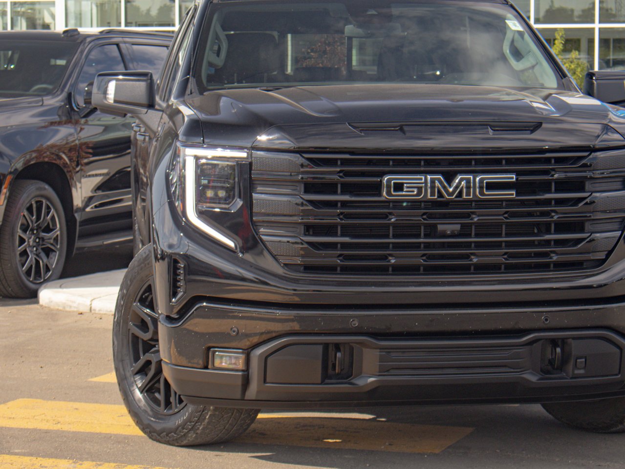 2024 GMC Sierra 1500 4WD Crew Cab 147 Elevation Black Sherwood Park - photo #4