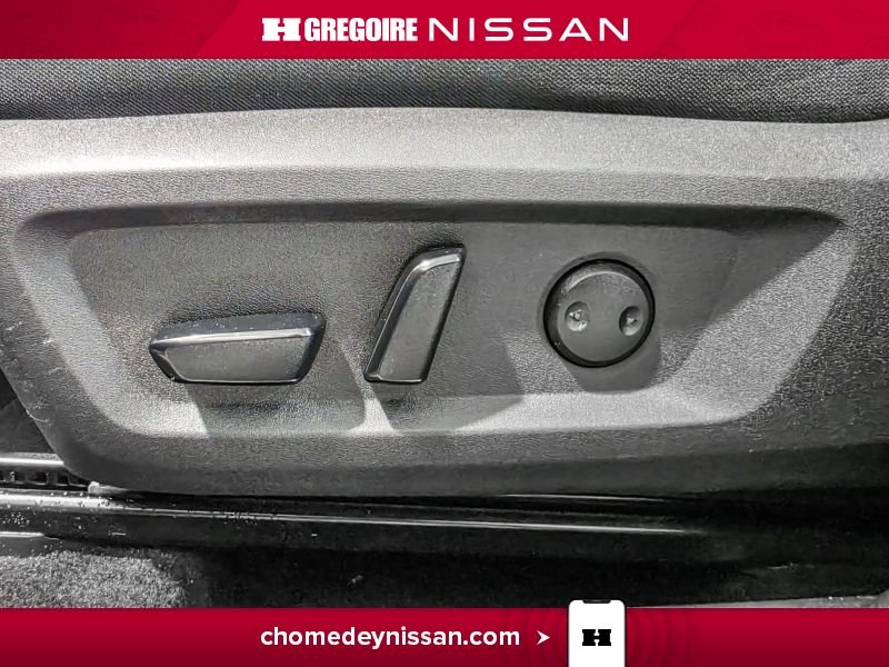 2024 Nissan Rogue Silver Blainville - photo #16