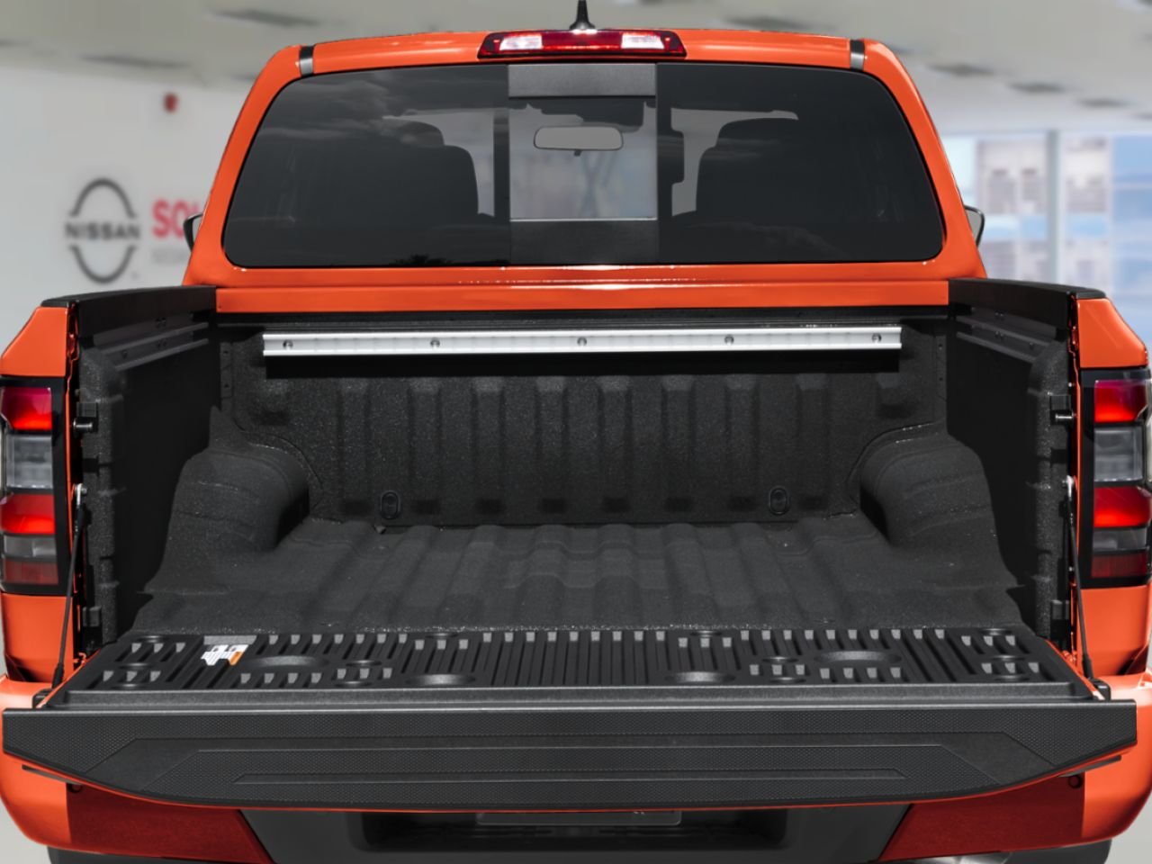 NISSAN Frontier FRONTIER CREW CAB PRO-4X LUXE SWB 2026 Blanc glacier Châteauguay - photo #8