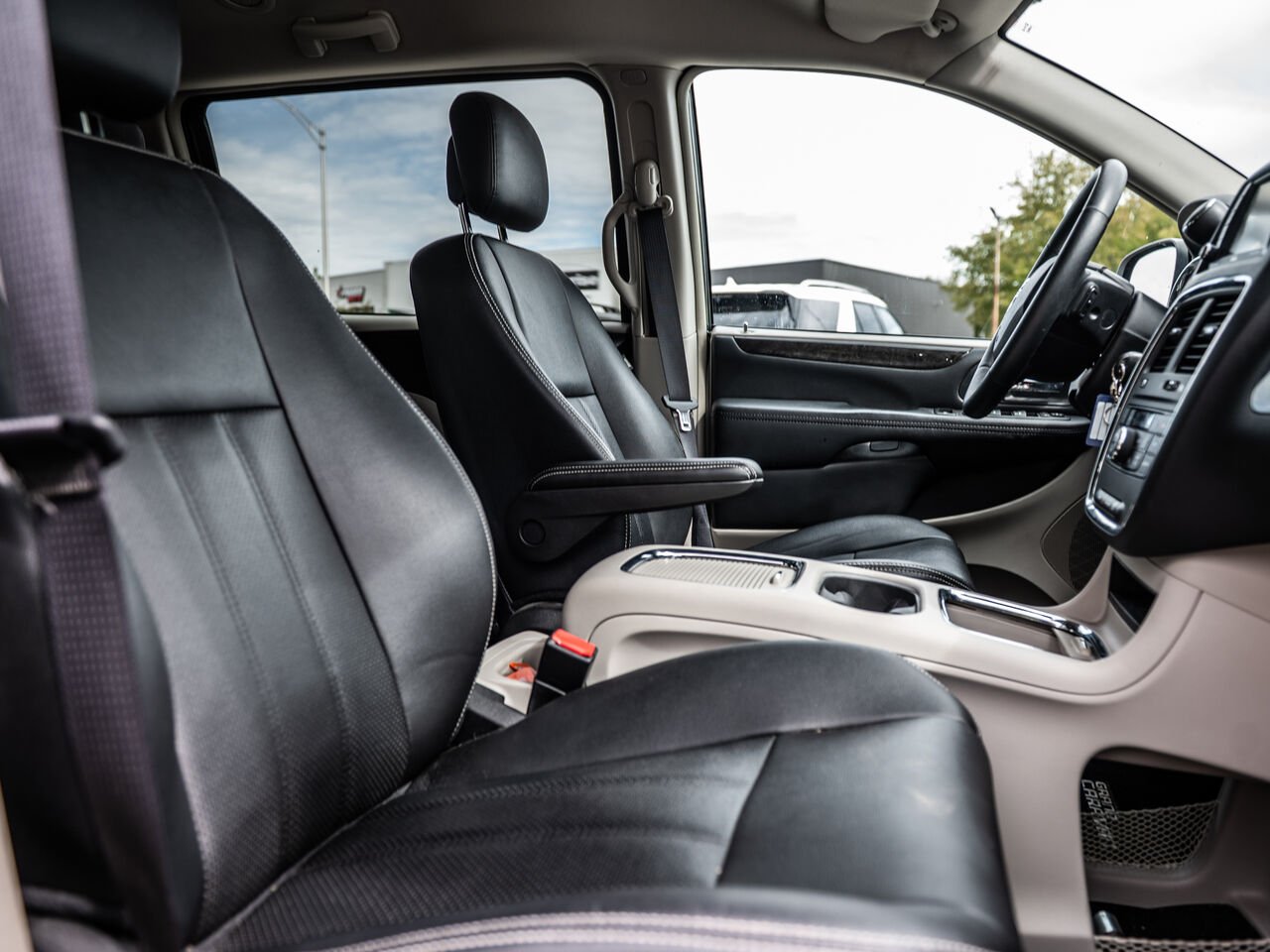2016 Dodge Grand Caravan Black Sainte-Julienne - photo #32