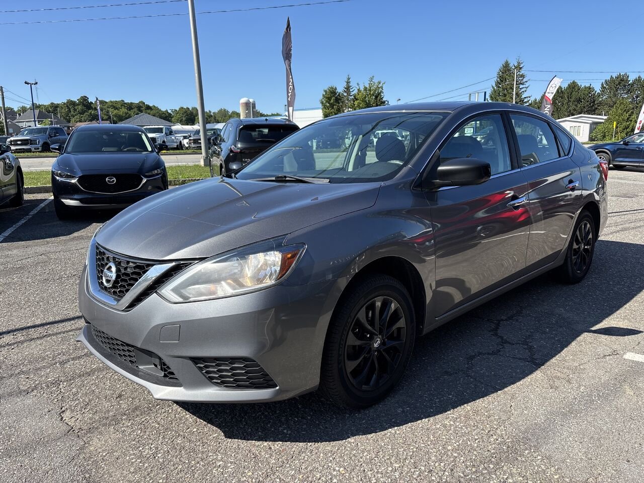 2018 Nissan Sentra SV Édition de minuit CVT Grey Montmagny - photo #2