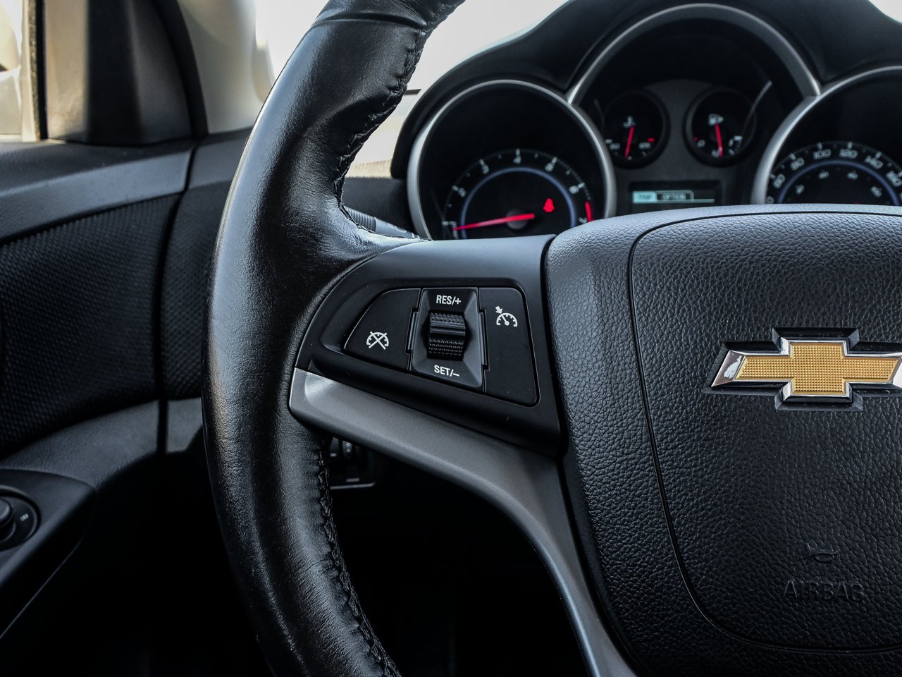 2014 Chevrolet Cruze 4dr Sdn 1LT Beige Sherwood Park - photo #20