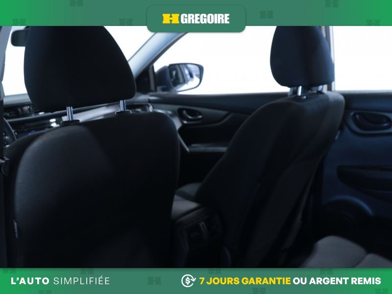 Nissan Qashqai 2021 Blanc Laval - photo #21
