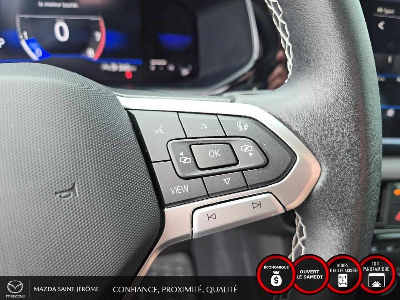 Volkswagen Taos Comfortline 4MOTION | TOIT PANORAMIQUE | MAGS | CUIR | 2023 Noir Saint-Jérôme - photo #14