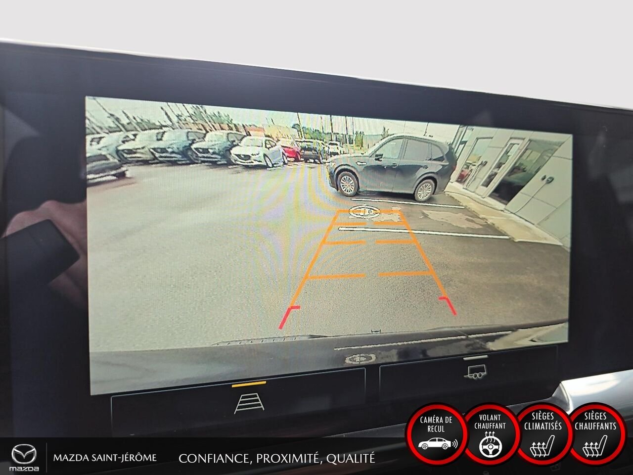 2026 Chevrolet Silverado 1500 RST | CABINE MULTIPLACE | COUVRE-CAISSE RIGIDE | MARCHEPIEDS Black Saint-Jérôme - photo #18