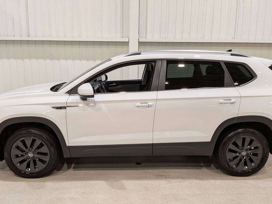 2024 Volkswagen Taos Comfortline FWD White