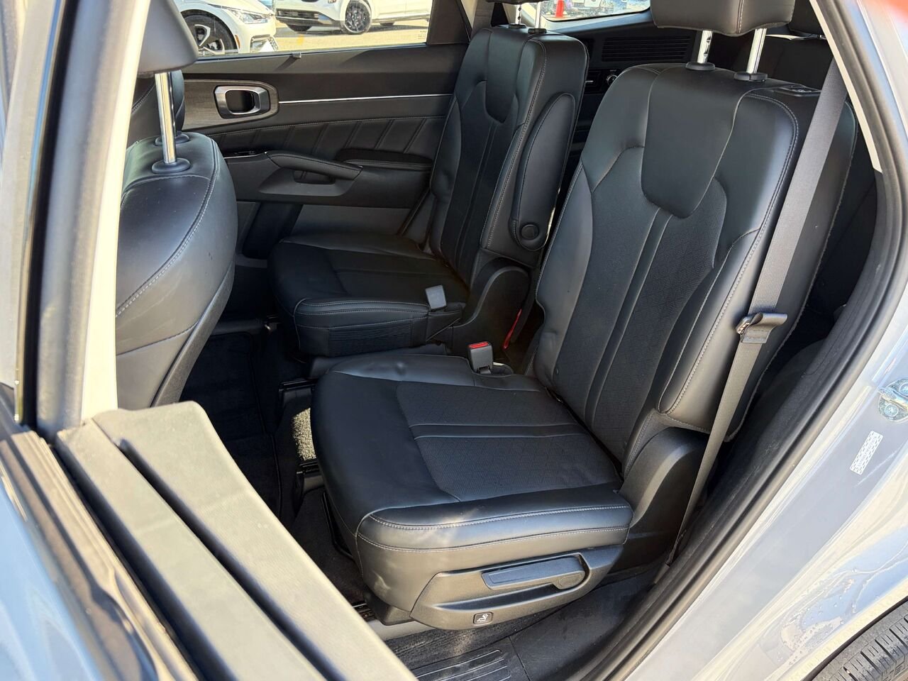 Kia Sorento 2023 Gris Gatineau - photo #17