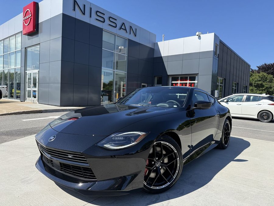NISSAN Z 2027 2027 Noir diamant nacré