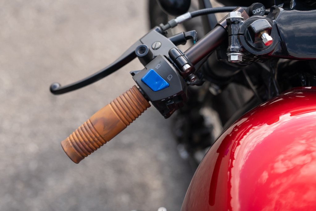 1982 Suzuki GS 750 Red Montreal - photo #11