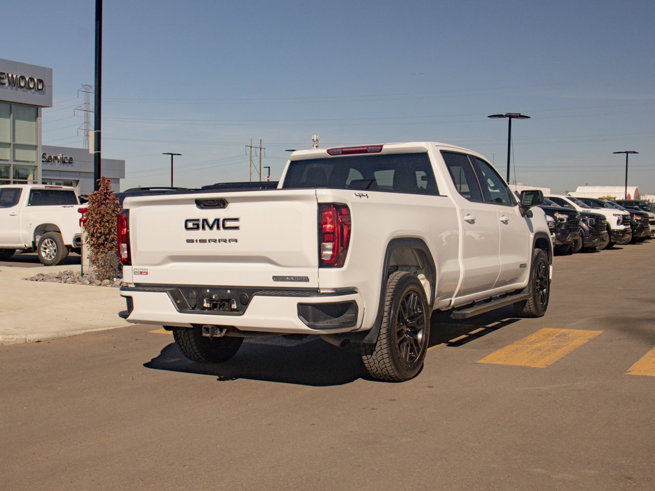 2024 GMC Sierra 1500 4WD Crew Cab 147 Elevation White Sherwood Park - photo #9