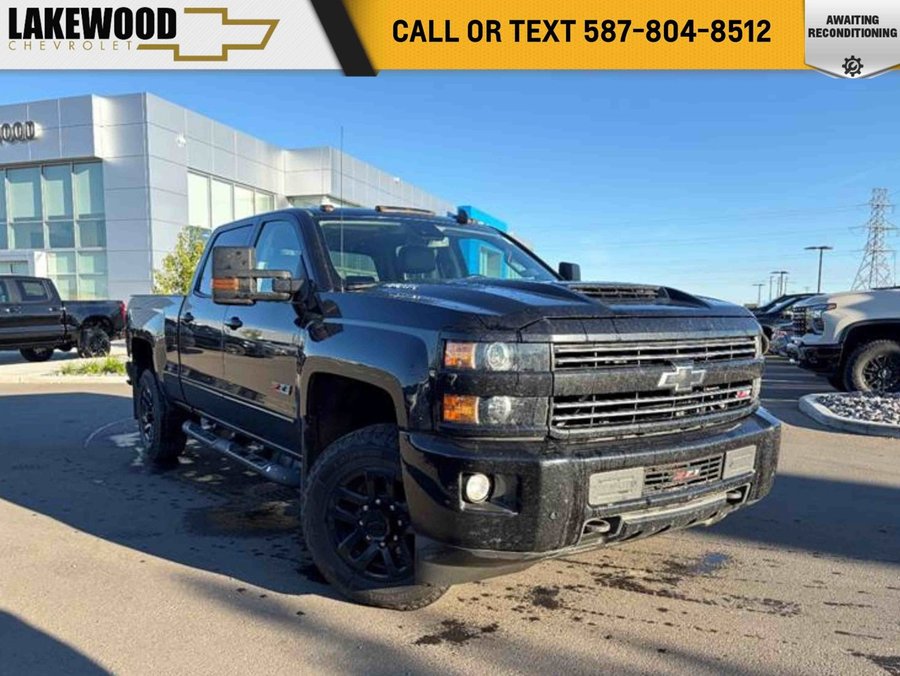 2018 Chevrolet Silverado 2500HD LTZ Midnight Edition 6.6L Duramax Z71 | Power Sunroof Black