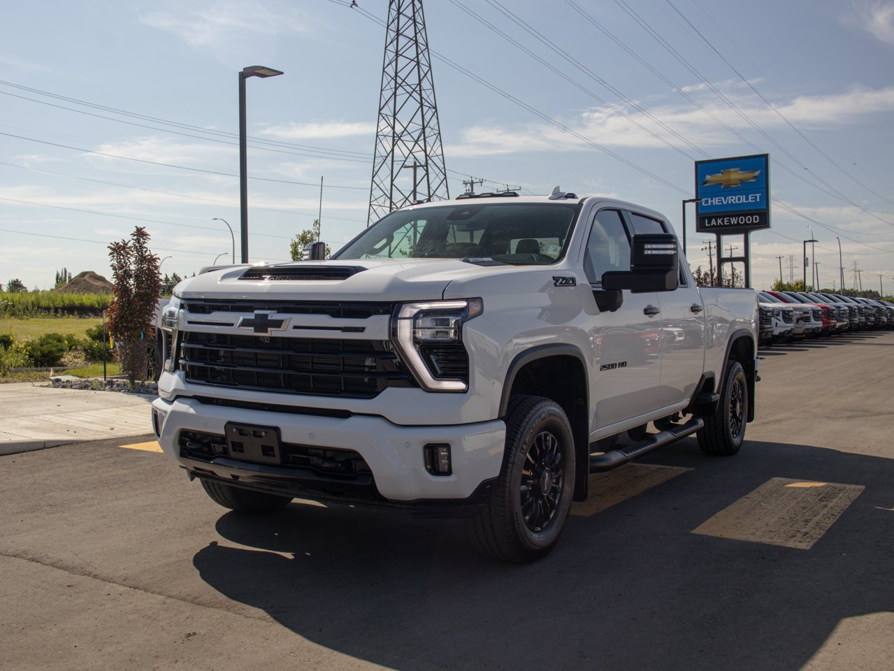 2024 Chevrolet Silverado 2500HD 4WD Crew Cab 159 LTZ White Sherwood Park - photo #3