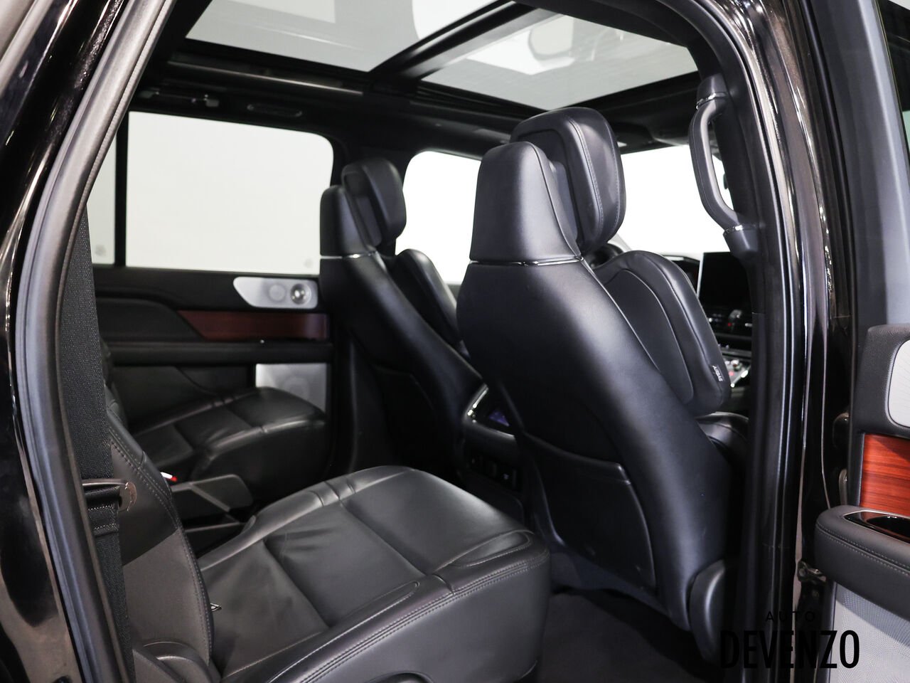2023 Lincoln Navigator L Black Saint-Eustache - photo #6