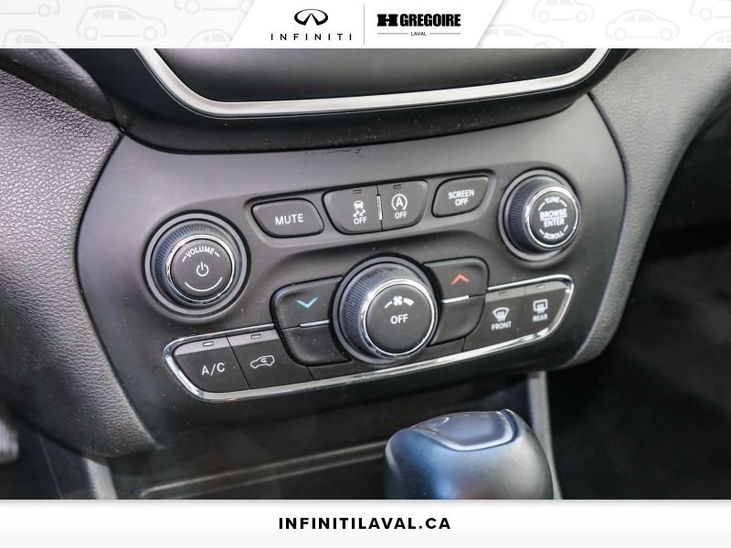 2019 Jeep Cherokee Grey Saint-Eustache - photo #17
