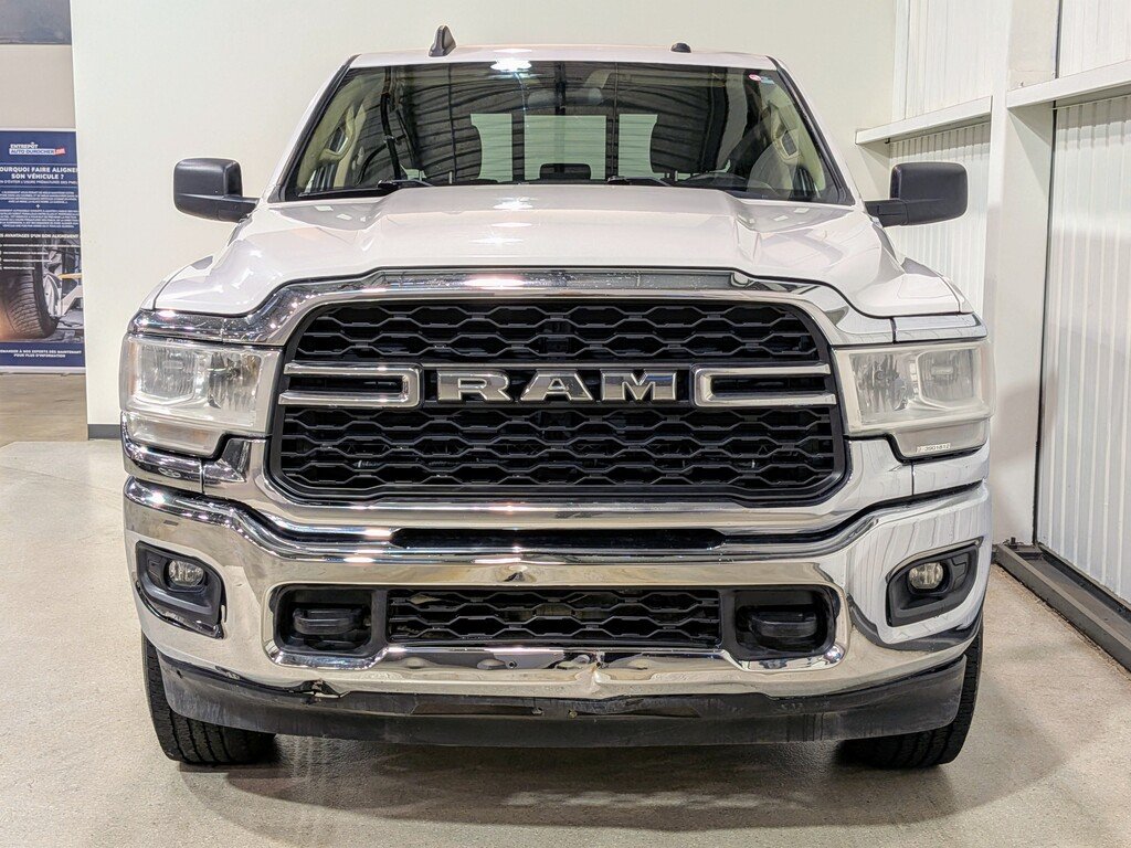 2019 Ram 2500 Tradesman 4x4 Crew Cab 8' Box White Val-David - photo #1