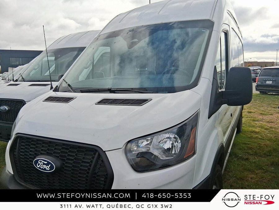 Ford Transit fourgon utilitaire TOIT HAUT T-250 PA toit surélevé 148 po PNBV de 9 070 lb 2026 Blanc