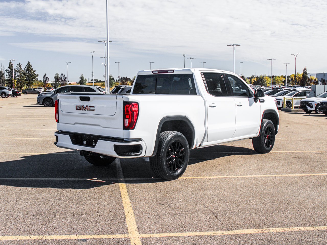 2022 GMC Sierra 1500 4WD Crew Cab 147 Elevation White Sherwood Park - photo #8