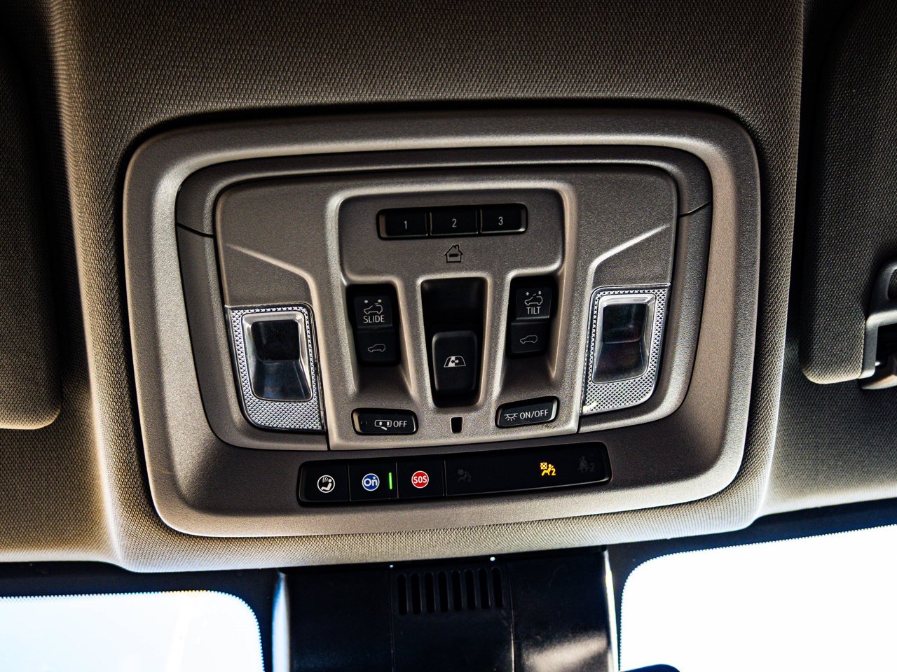 2025 Chevrolet Silverado 3500HD 4WD Crew Cab 159 LTZ Grey Sherwood Park - photo #31