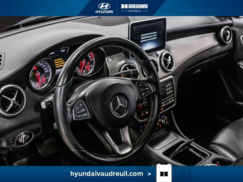 2016 Mercedes Benz GLA Black Saint-Eustache - photo #15