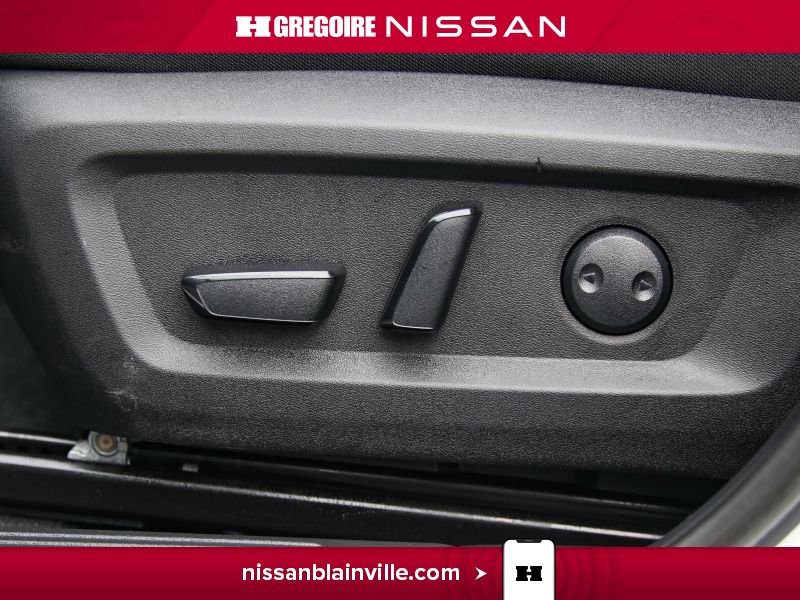 2024 Nissan Rogue White Laval - photo #13