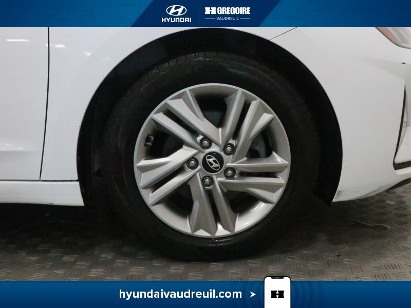 Hyundai Elantra 2019 Blanc Laval - photo #31