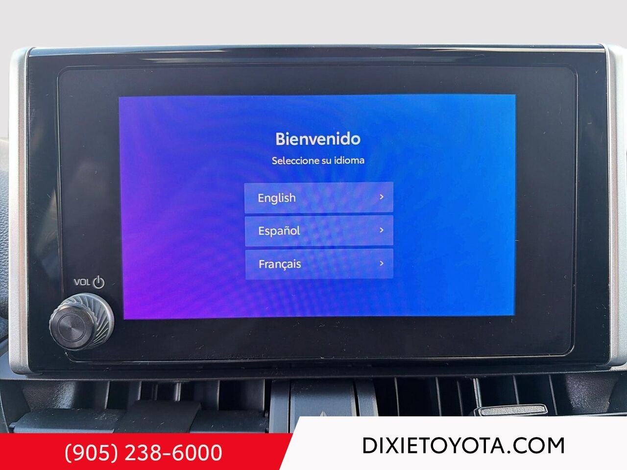 2025 Toyota RAV4 XLE AWD / HEATED SEATS / MOONROOF / ALLOY WHEELS / CARPLAY AND ANDROID AUTO Grey Mississauga - photo #14