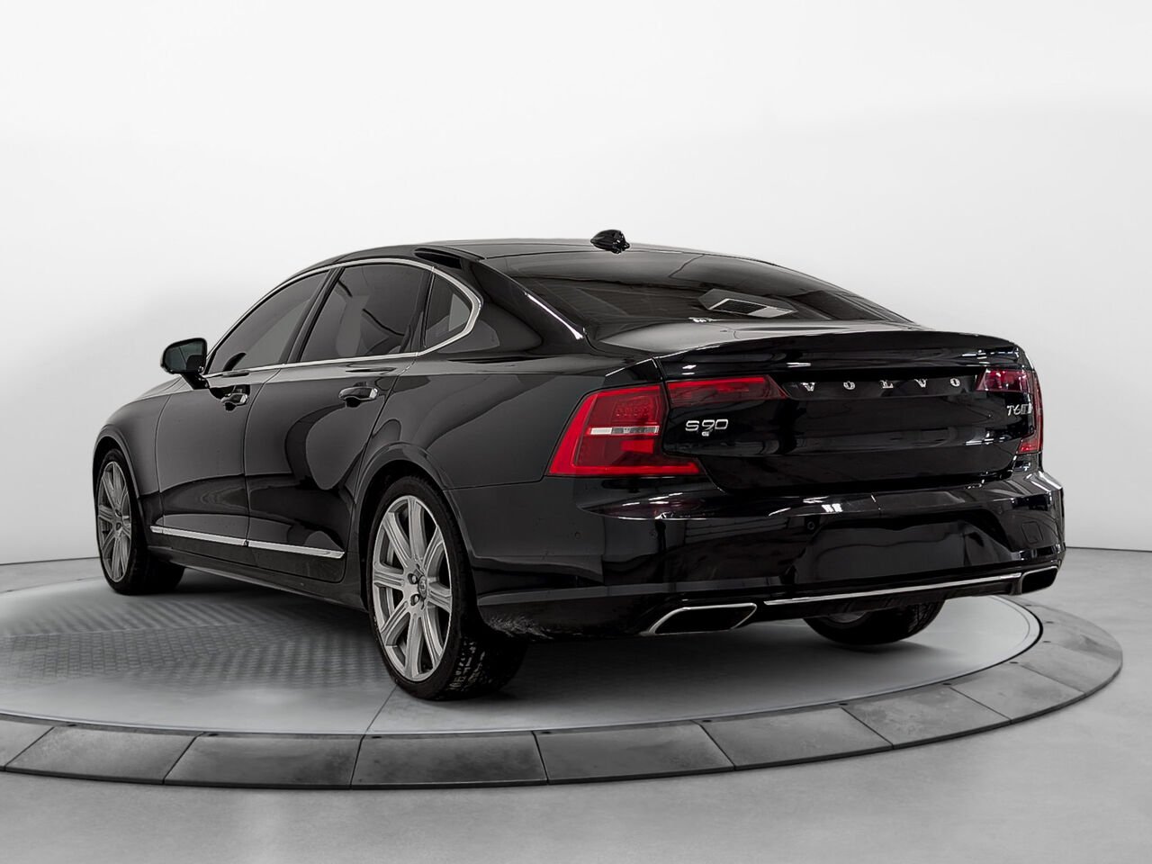 Volvo S90 T6 Inscription AWD Audio Bower & Wilkins 2020 Noir Sherbrooke - photo #2