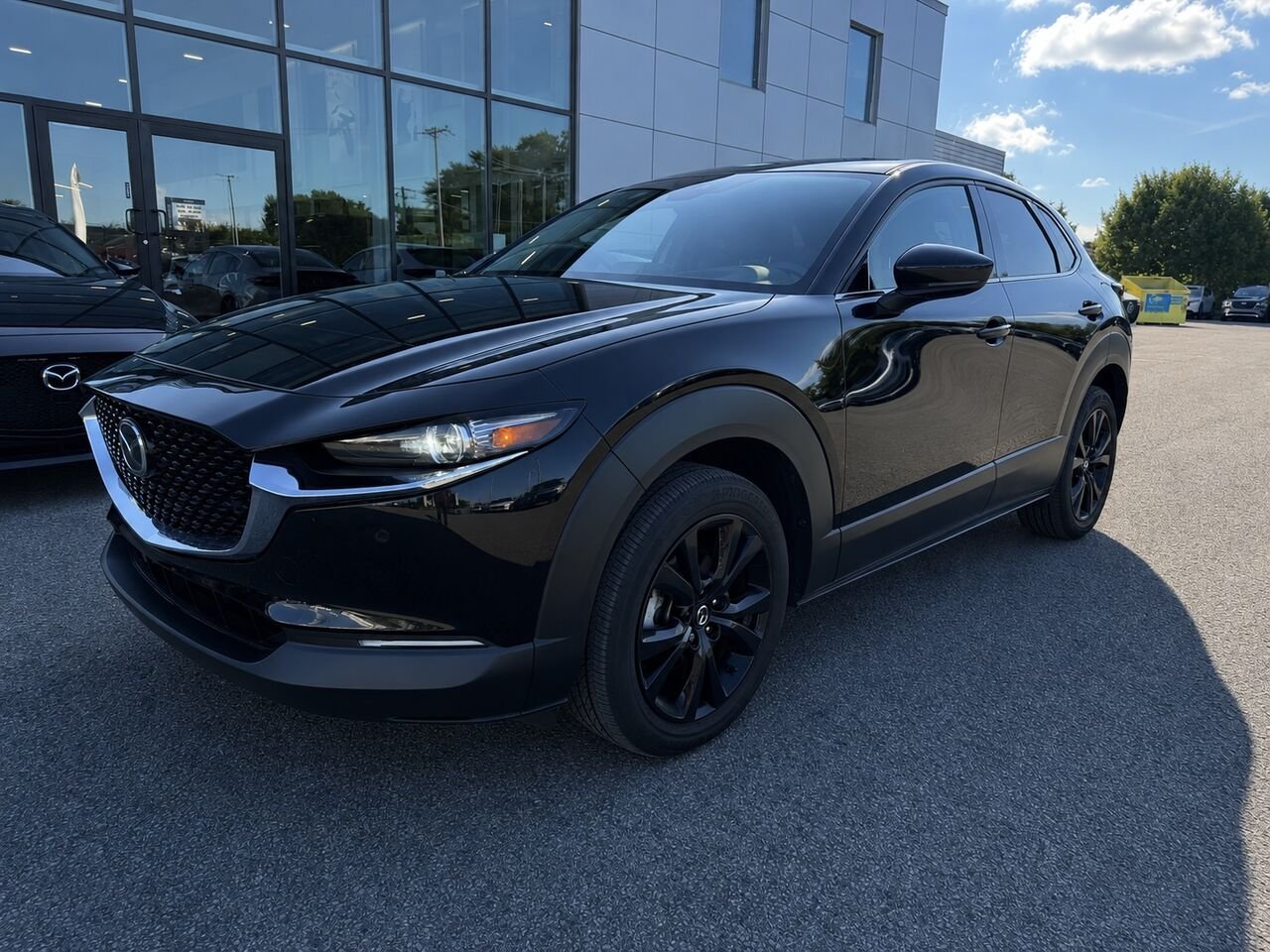 2023 Mazda CX-30 Black Châteauguay - photo #2