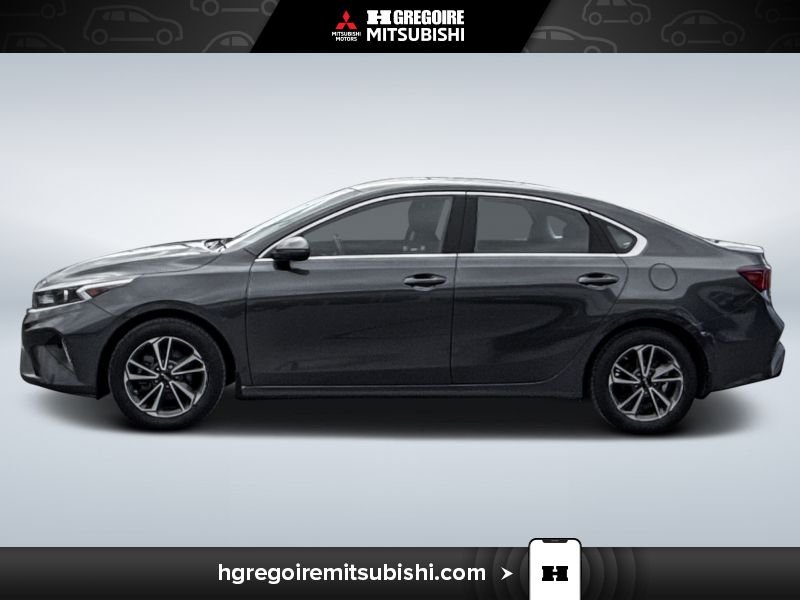 2024 Kia Forte Grey Laval - photo #4