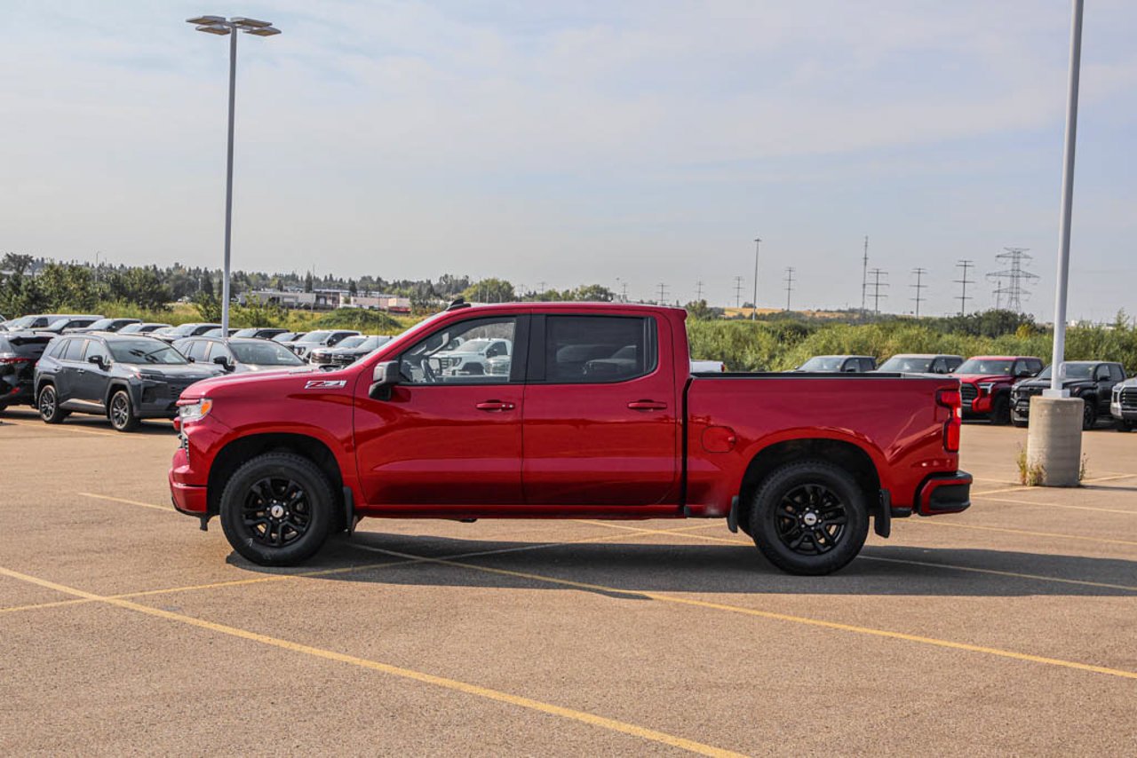 2024 Chevrolet Silverado 1500 4WD Crew Cab 147 RST Red Sherwood Park - photo #4