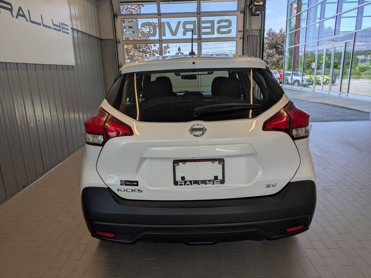 Nissan Kicks 2018 Blanc Gatineau - photo #2