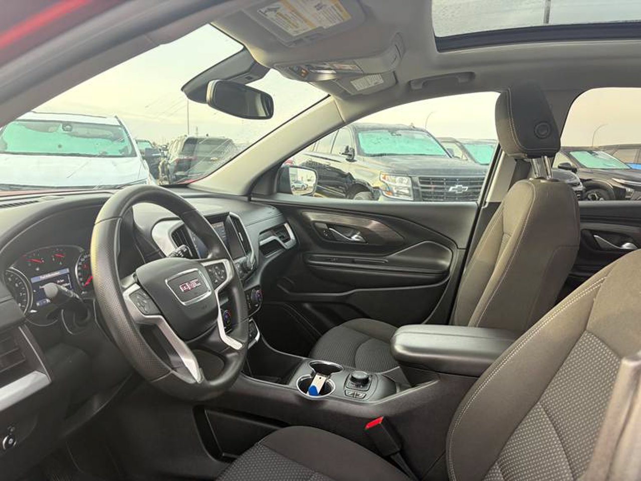 2024 GMC Terrain AWD 4dr SLE Red Sherwood Park - photo #5