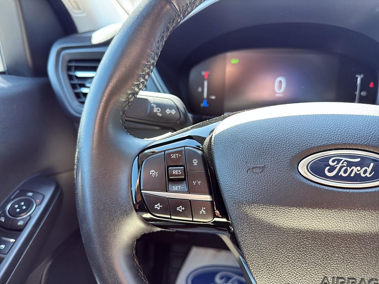 2025 Ford Escape Grey Saint-Jérôme - photo #15