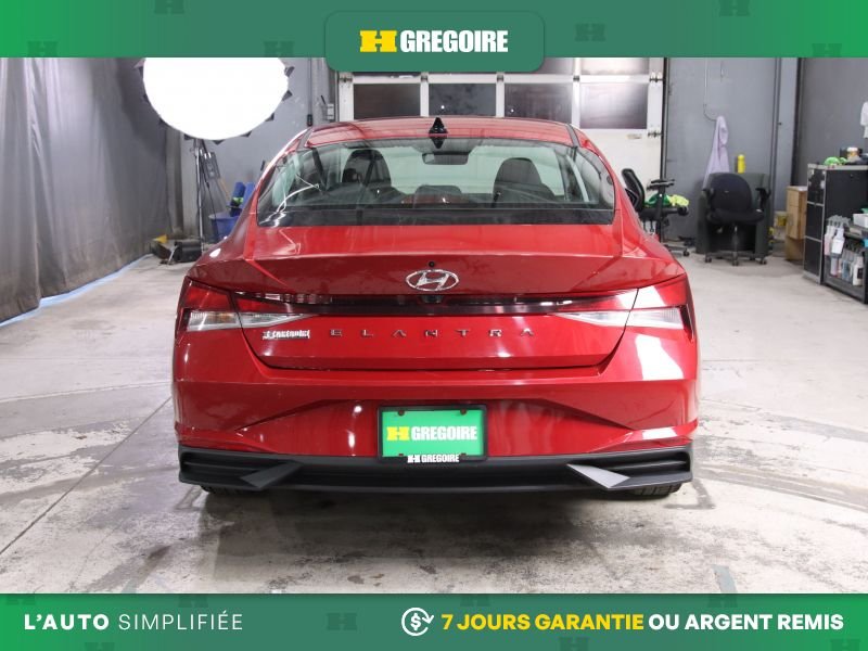 2021 Hyundai Elantra Red Blainville - photo #5