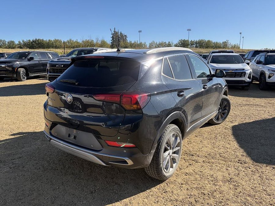 2022 Buick Encore GX Essence 1.3L | Heads Up Display Black