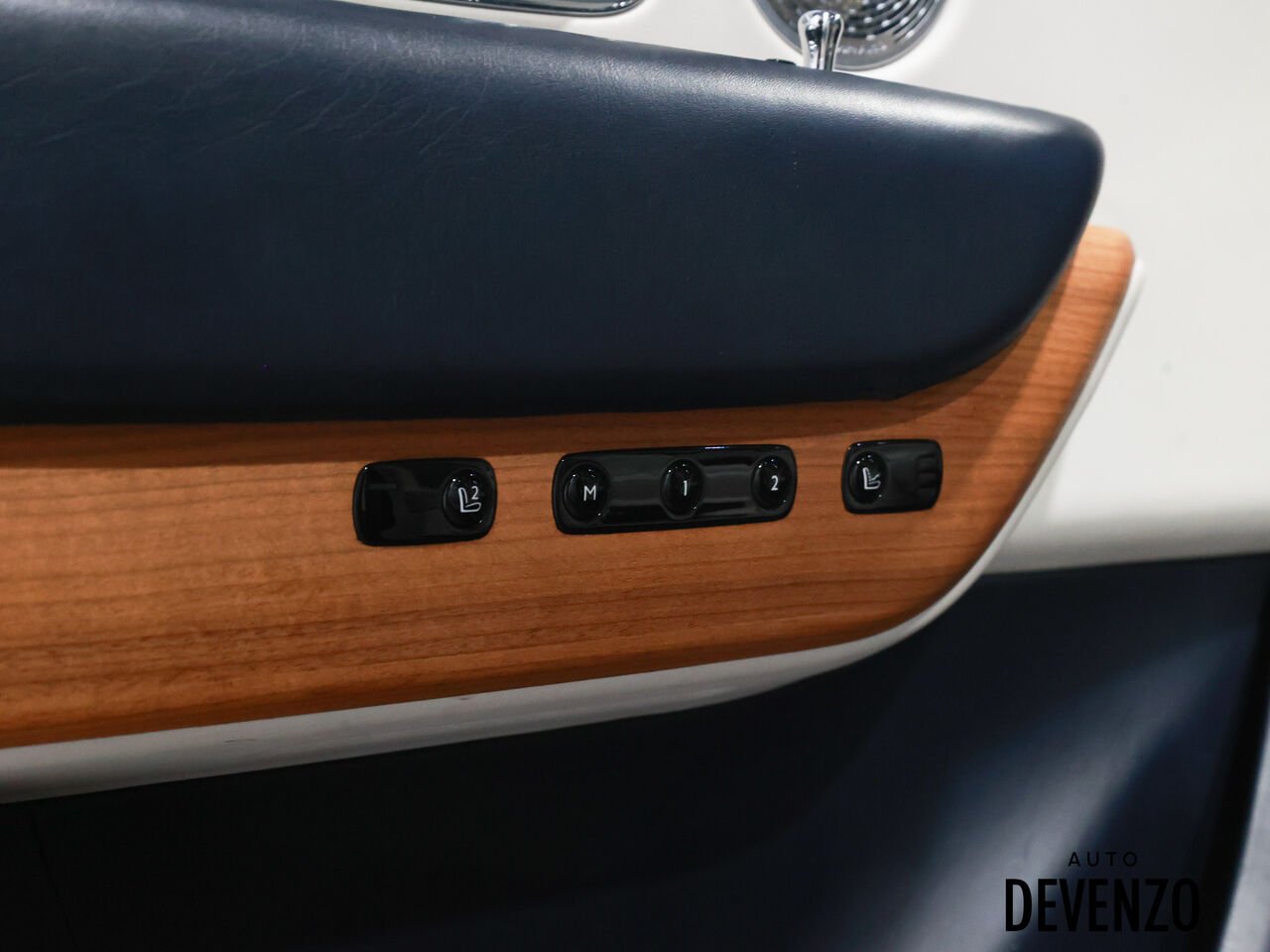 2019 Rolls-Royce Cullinan Blue Saint-Eustache - photo #14
