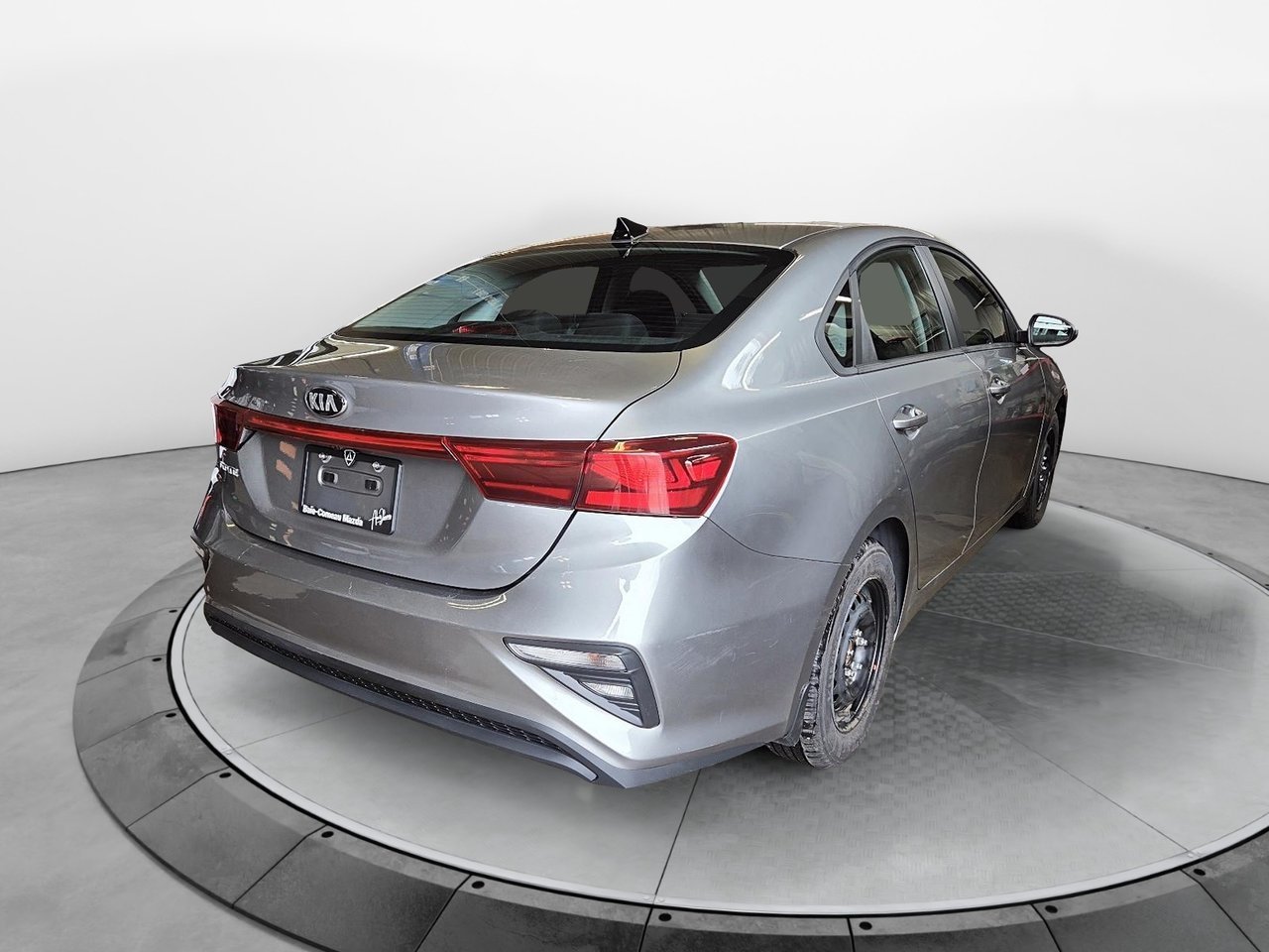2021 Kia Forte VIN 3KPF24AD5ME321686 Grey Baie-Comeau - photo #4
