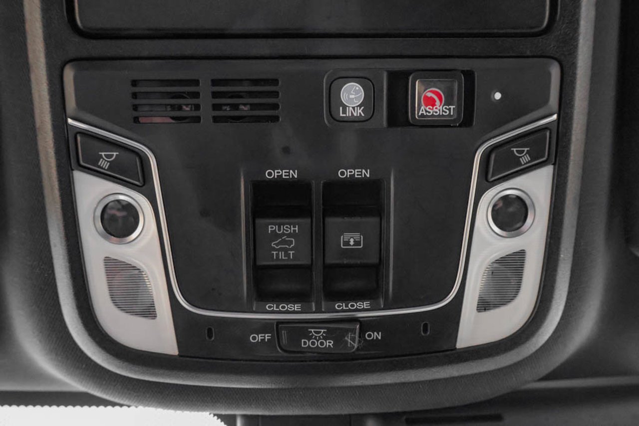 2022 Honda Pilot Black Edition AWD White Sherwood Park - photo #28