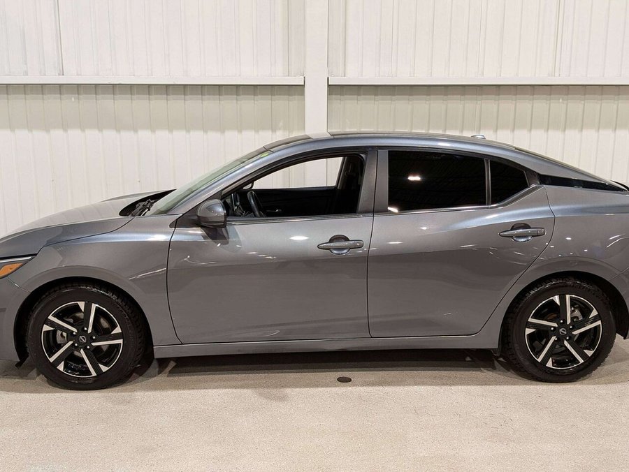 Nissan Sentra SV CVT 2024 Gris