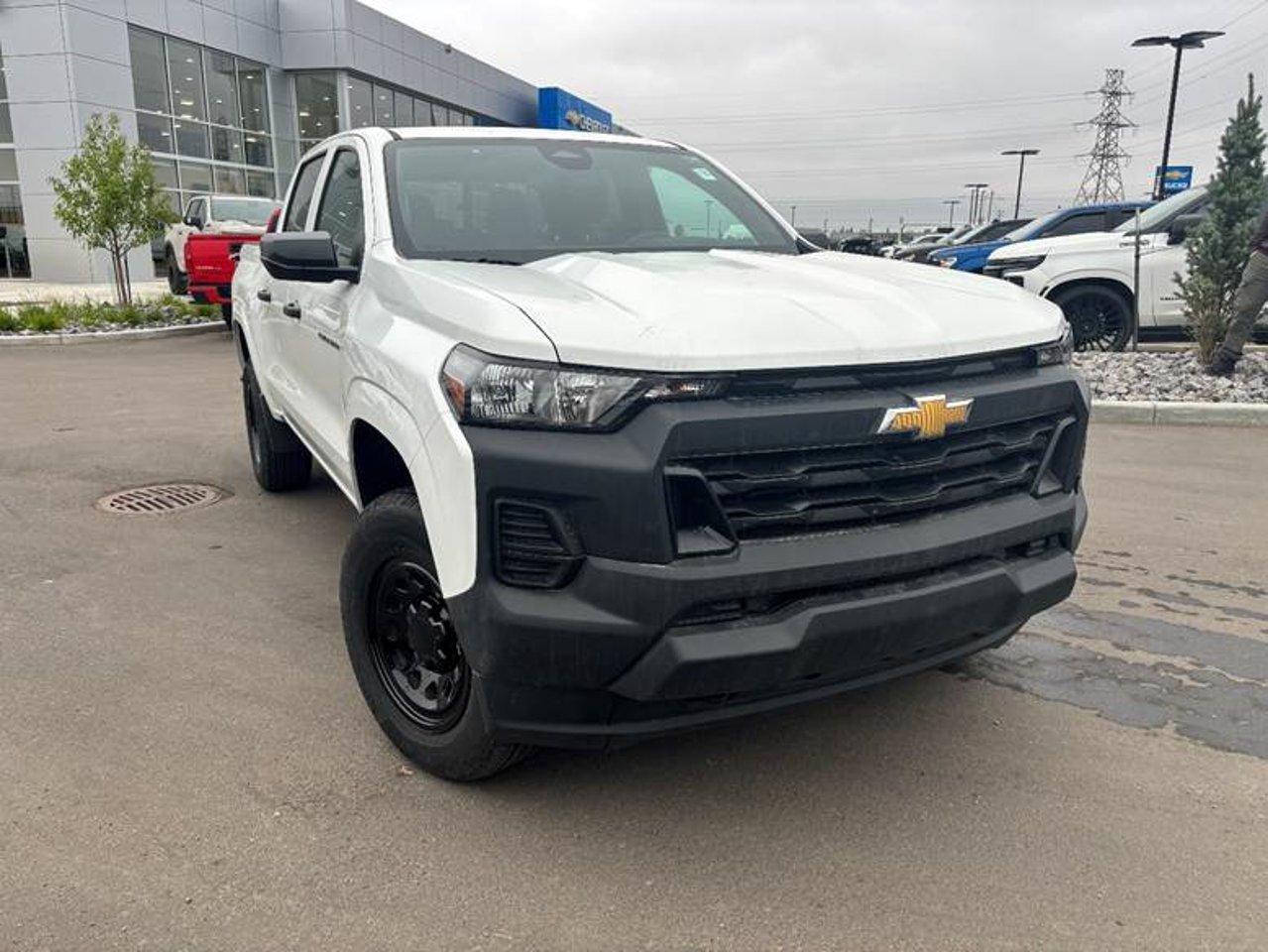 2024 Chevrolet Colorado 4WD Crew Cab WT White Sherwood Park - photo #1
