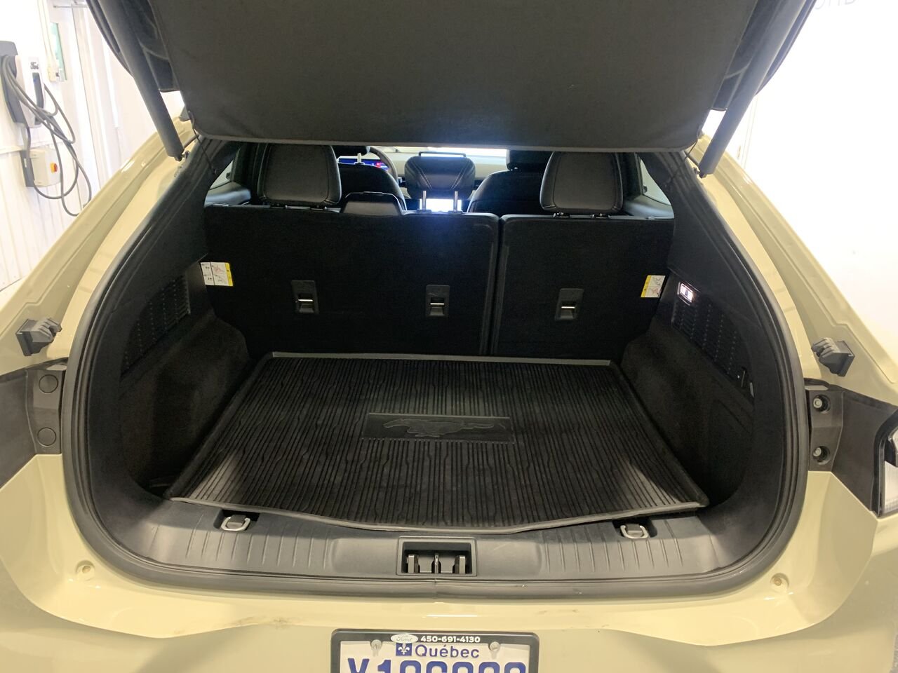 Ford Mustang Mach-E PREMIUM AWD 2025 Beige Saint-Eustache - photo #4