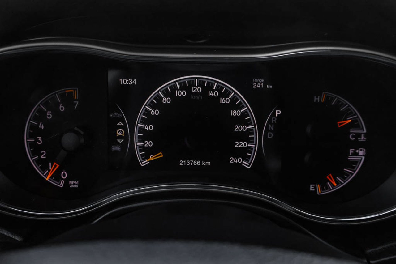 2016 Jeep Grand Cherokee 4WD 4dr Limited Black Sherwood Park - photo #20