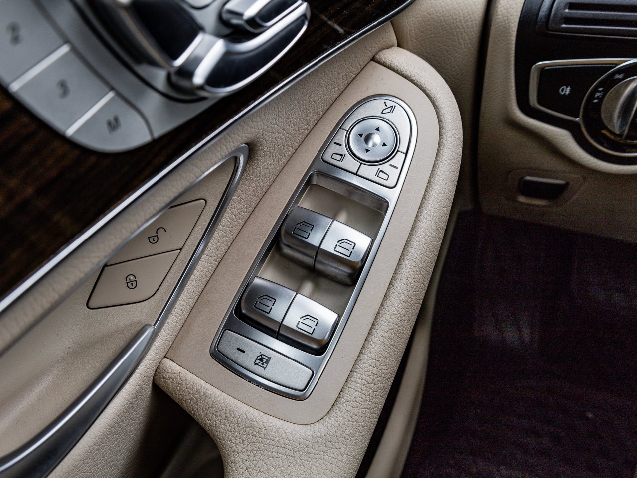 2017 Mercedes-Benz GLC 4MATIC 4dr GLC 300 Blue Sherwood Park - photo #18