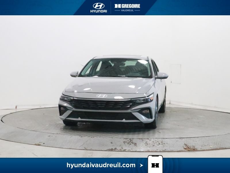 Hyundai Elantra Preferred IVT w/Tech Pkg 2024 Gris